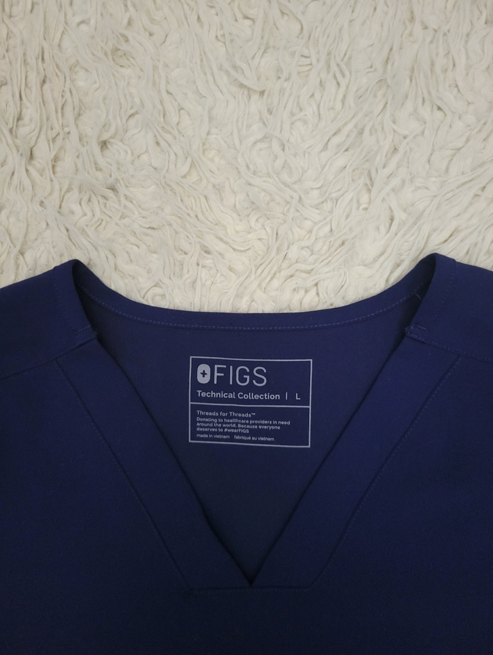 Figs Chisec Three Pocket Scrub Top Sz Large Navy Blue - Picture 4 of 12